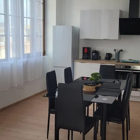 T2 Neuf Hypercentre 5 Couchages Apartment
