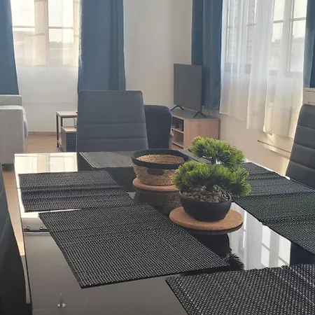 T2 Neuf Hypercentre 5 Couchages Apartment